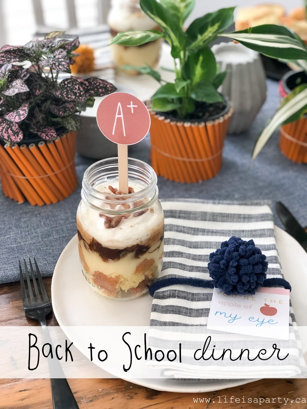 Back To School Printables and Family Dinner: decor ideas, dinner and free printable Back To School printables, and "All About Me" sheet.
