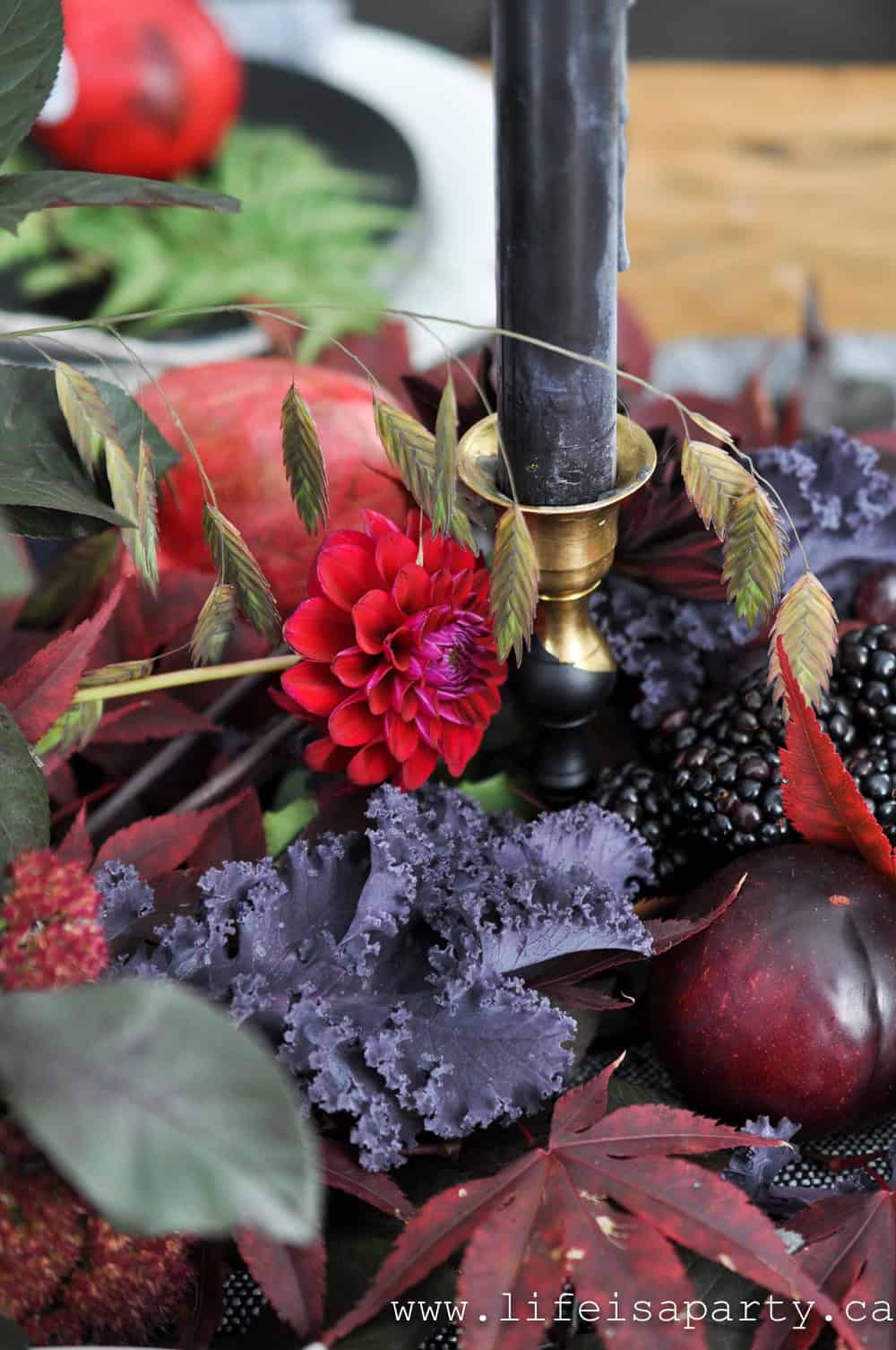 Dahlia centrepiece