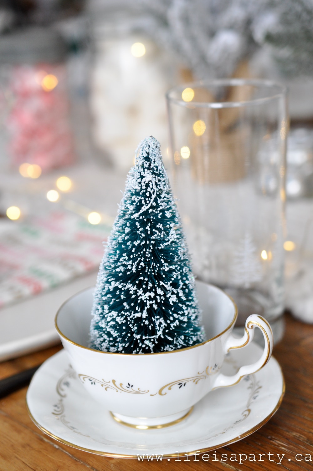Thrift Store Christmas Table and Thrift Store Tips: beautiful Christmas table put together with thrift store finds, and 9 tips for thrifting.
