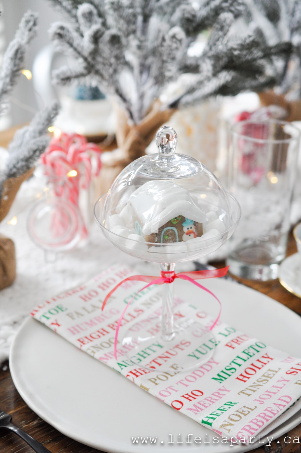 Thrift Store Christmas Table and Thrift Store Tips: beautiful Christmas table put together with thrift store finds, and 9 tips for thrifting.
