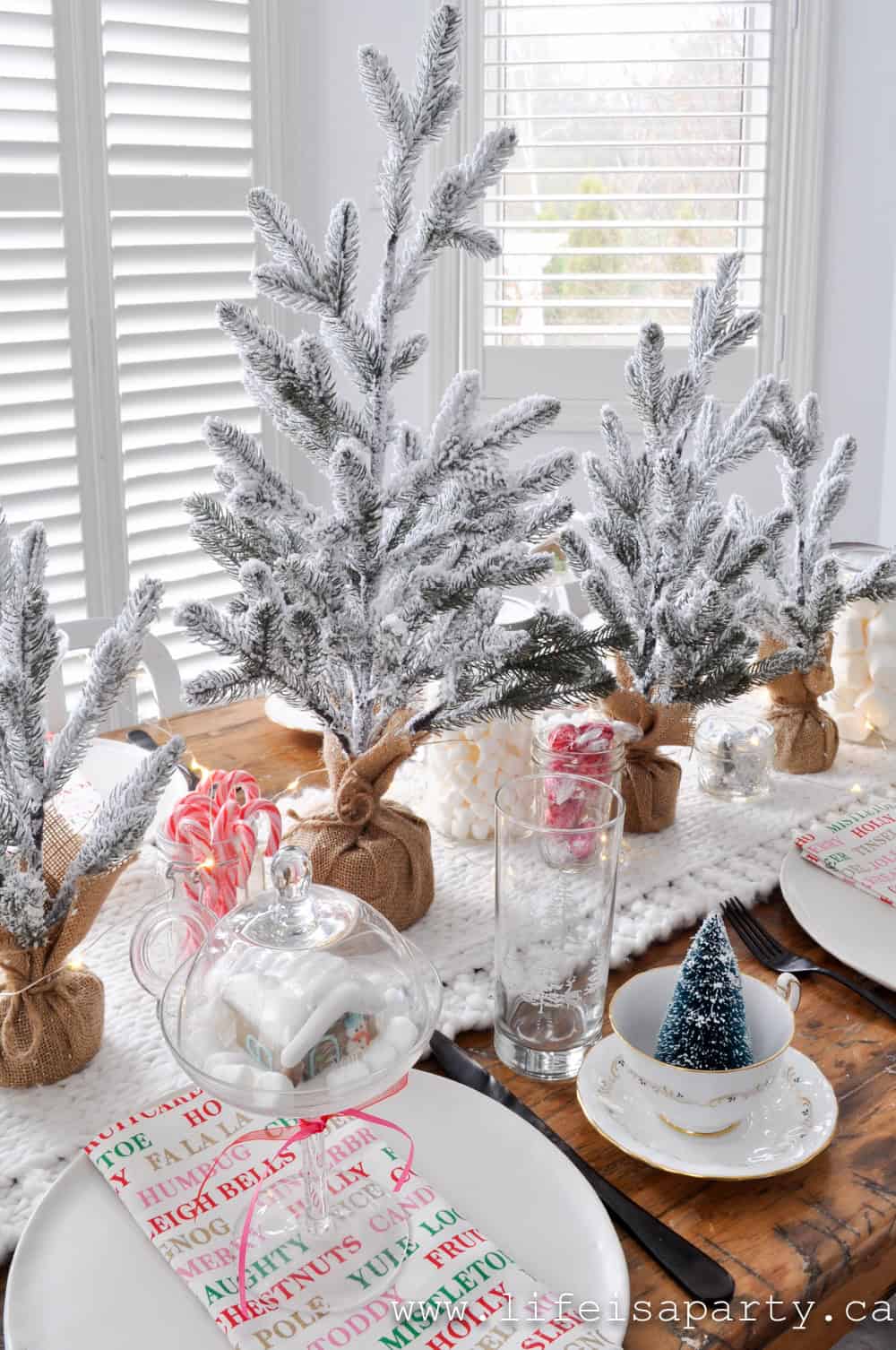 Thrift Store Christmas Table and Thrift Store Tips: beautiful Christmas table put together with thrift store finds, and 9 tips for thrifting.