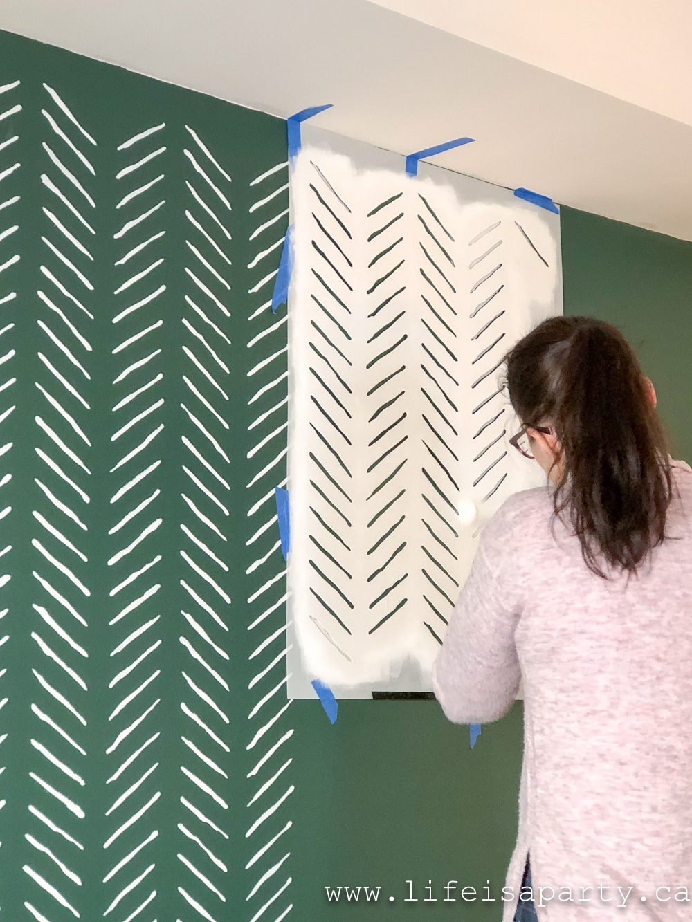 how to stencil a feature wall