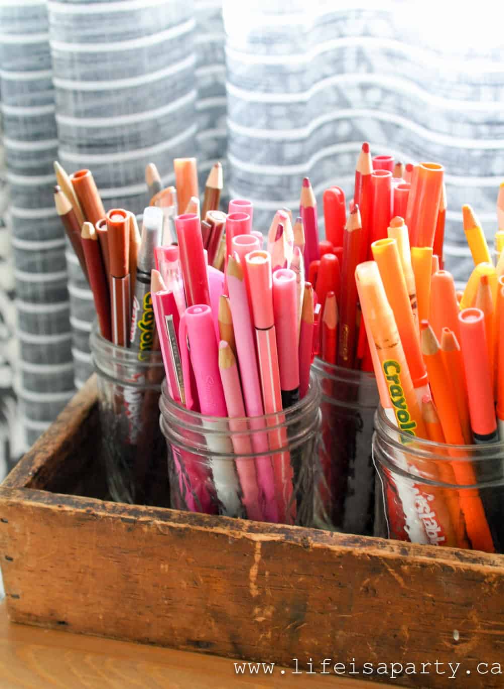 how to organize art supplies