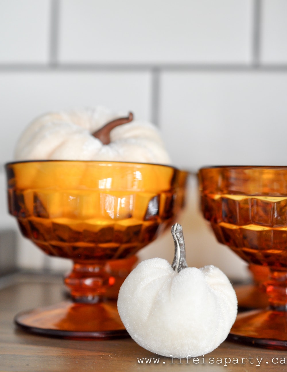 amber glass dessert bowls