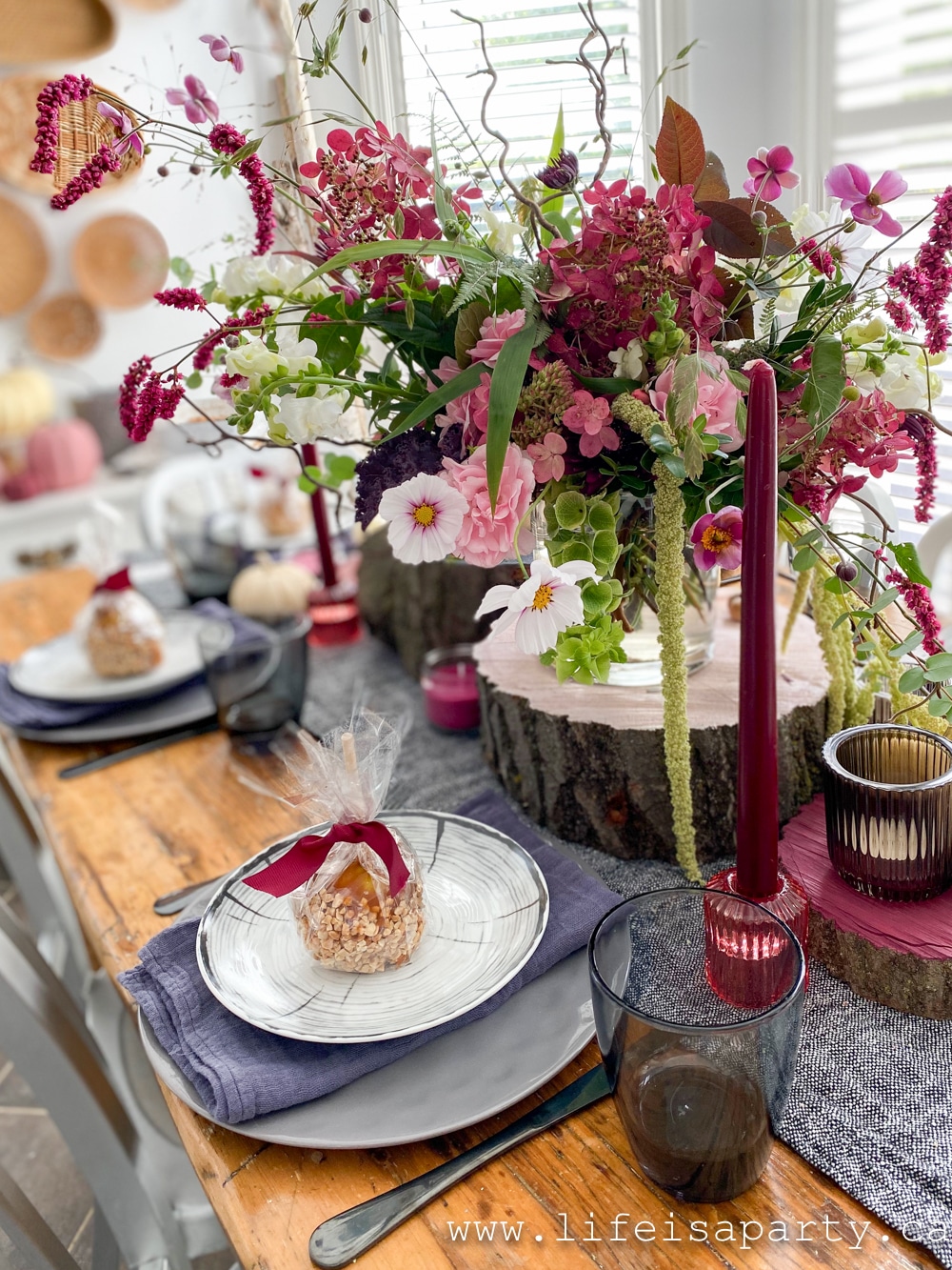how to set a Thanksgiving tablescape