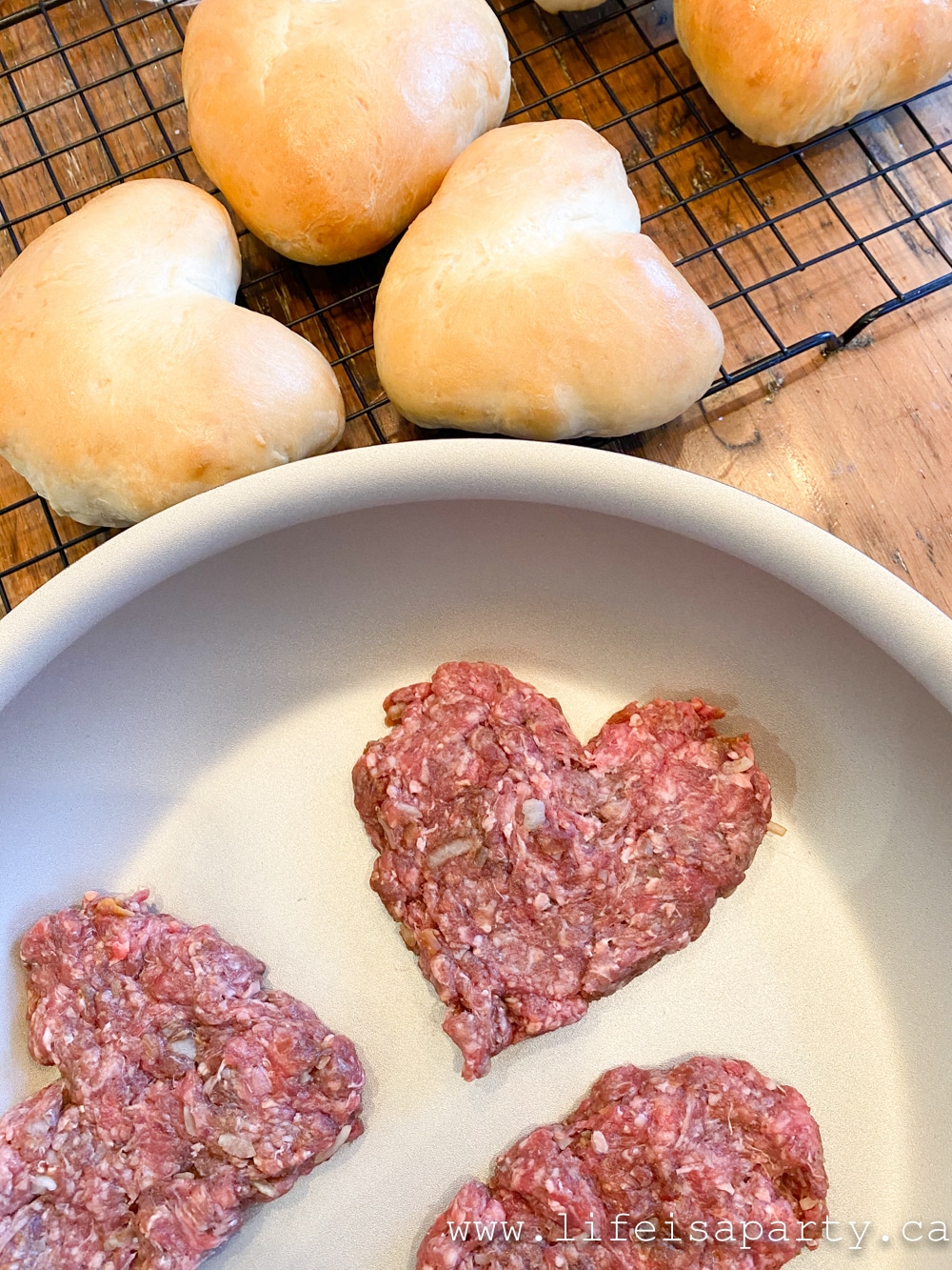 heart shaped burgers hamburgers