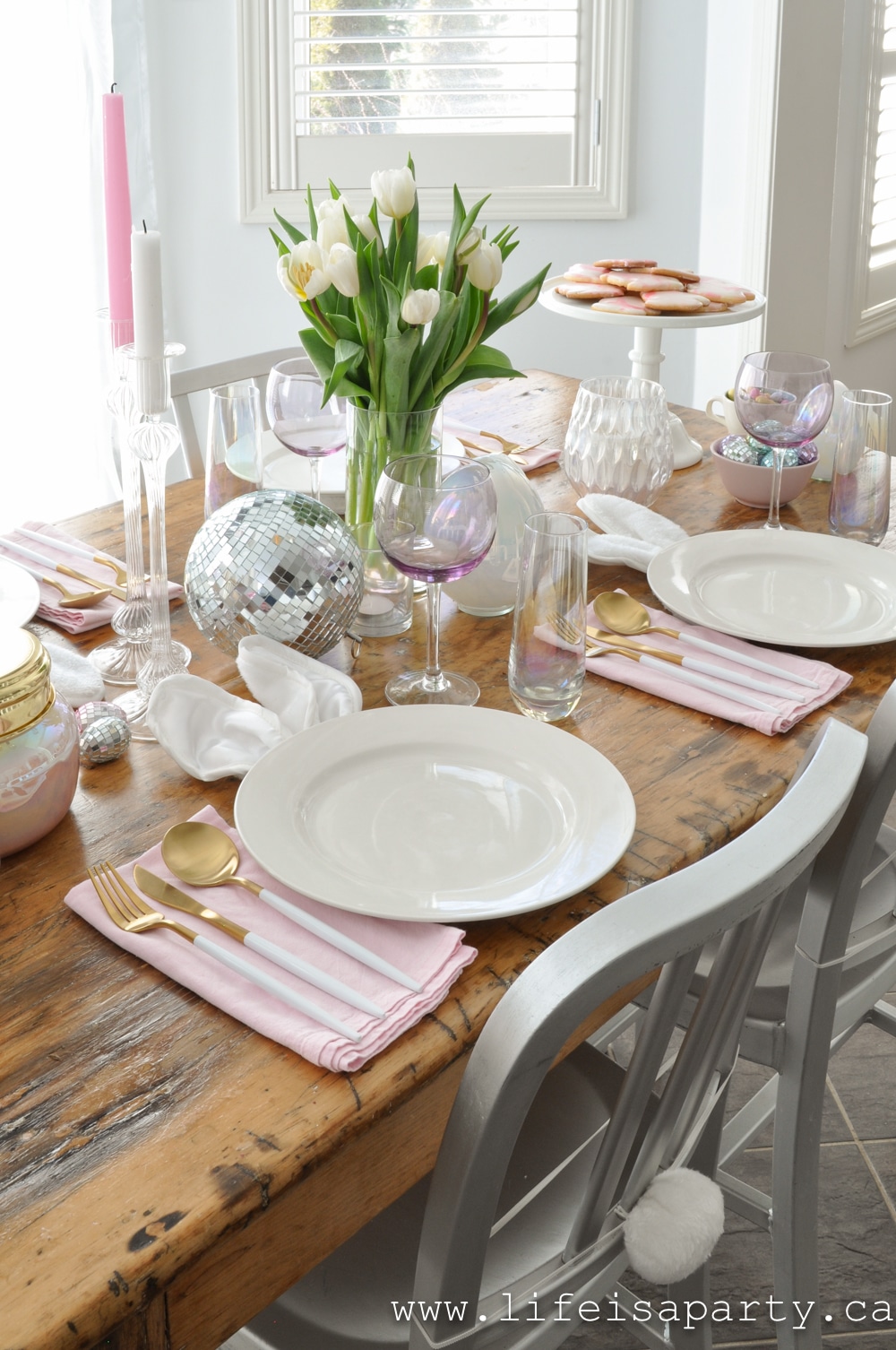 how to set an Easter table