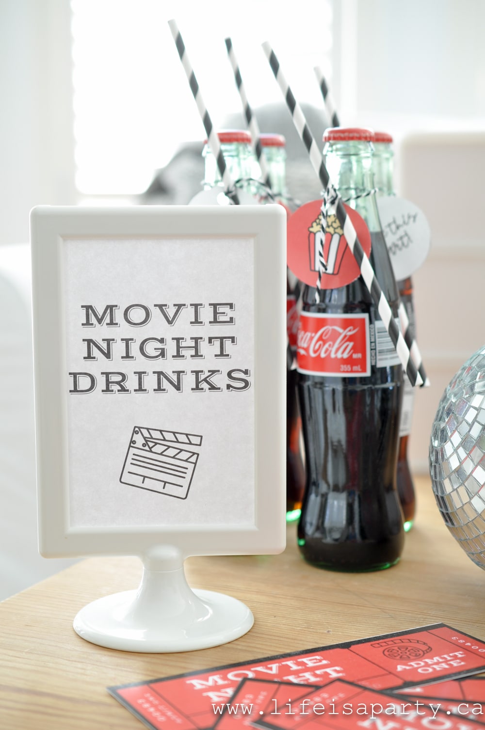 free printable movie night sign