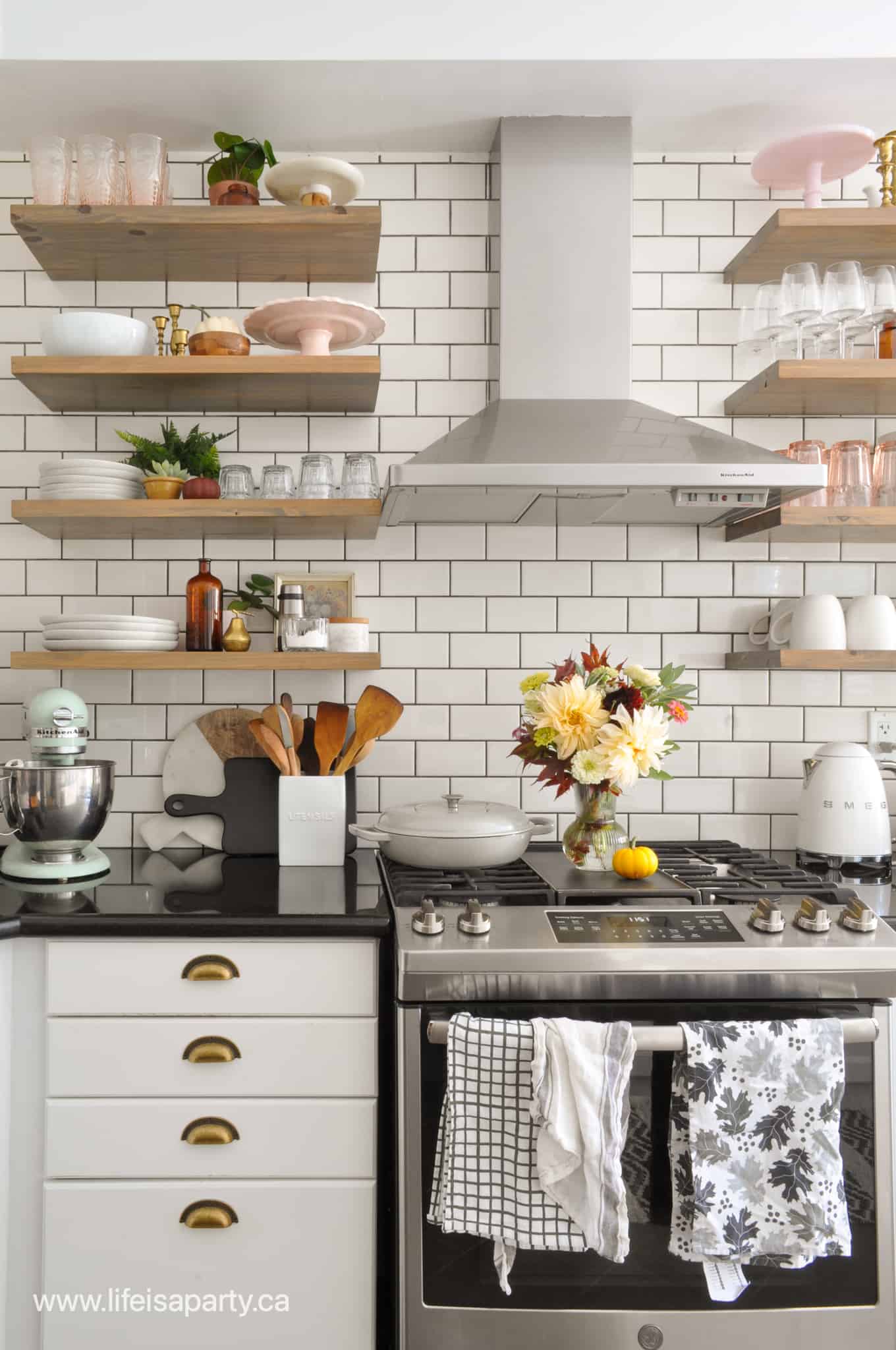 how to decorate kitchen open shelves for fall