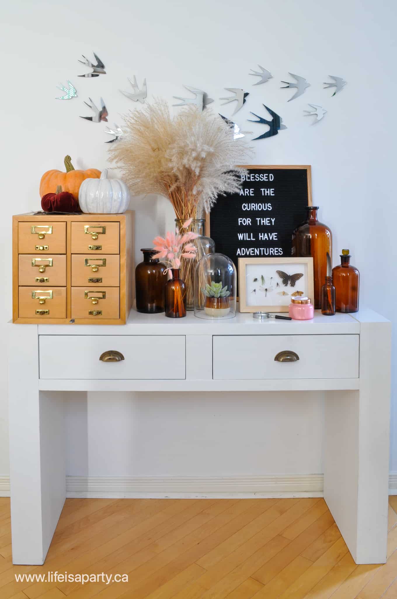 fall decorating ideas for a console table