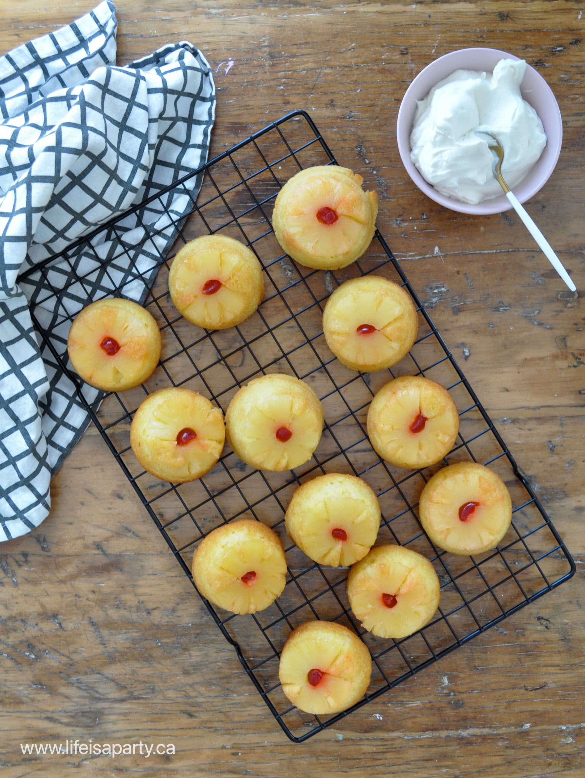 how to make mini pineapple upside down cake