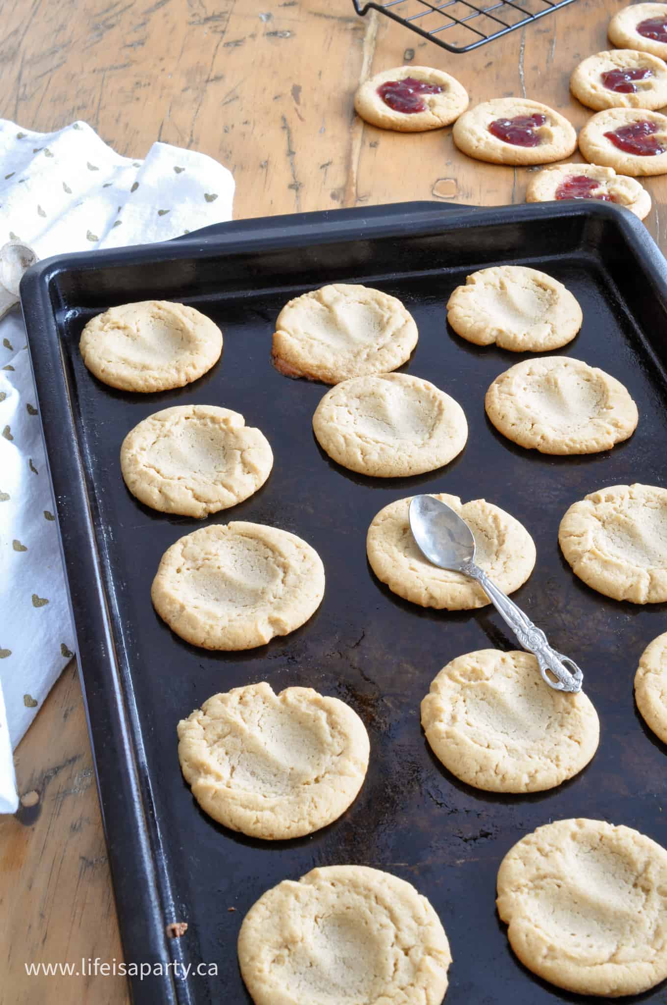 how to make heart shaped thumbprint cookies