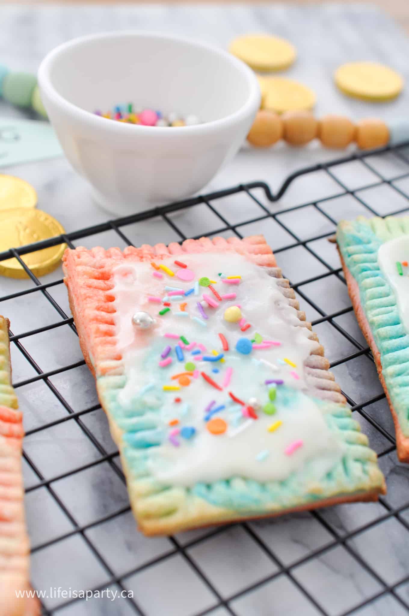 rainbow pop tarts