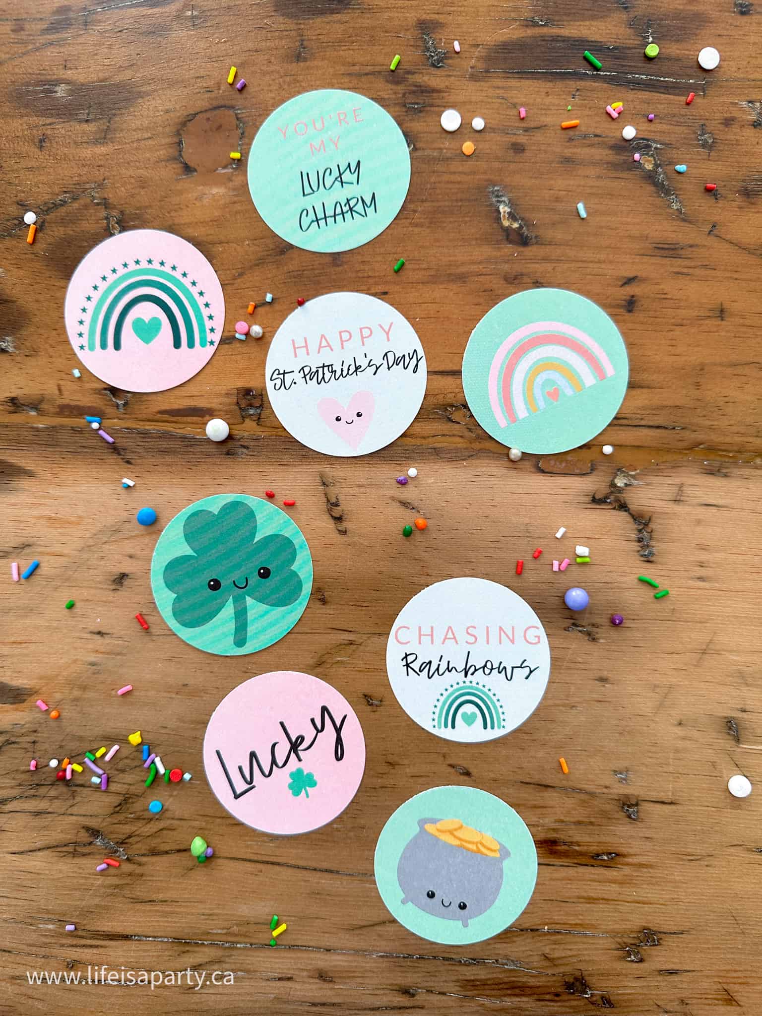 Free St. Patricks Day printable cupcake picks