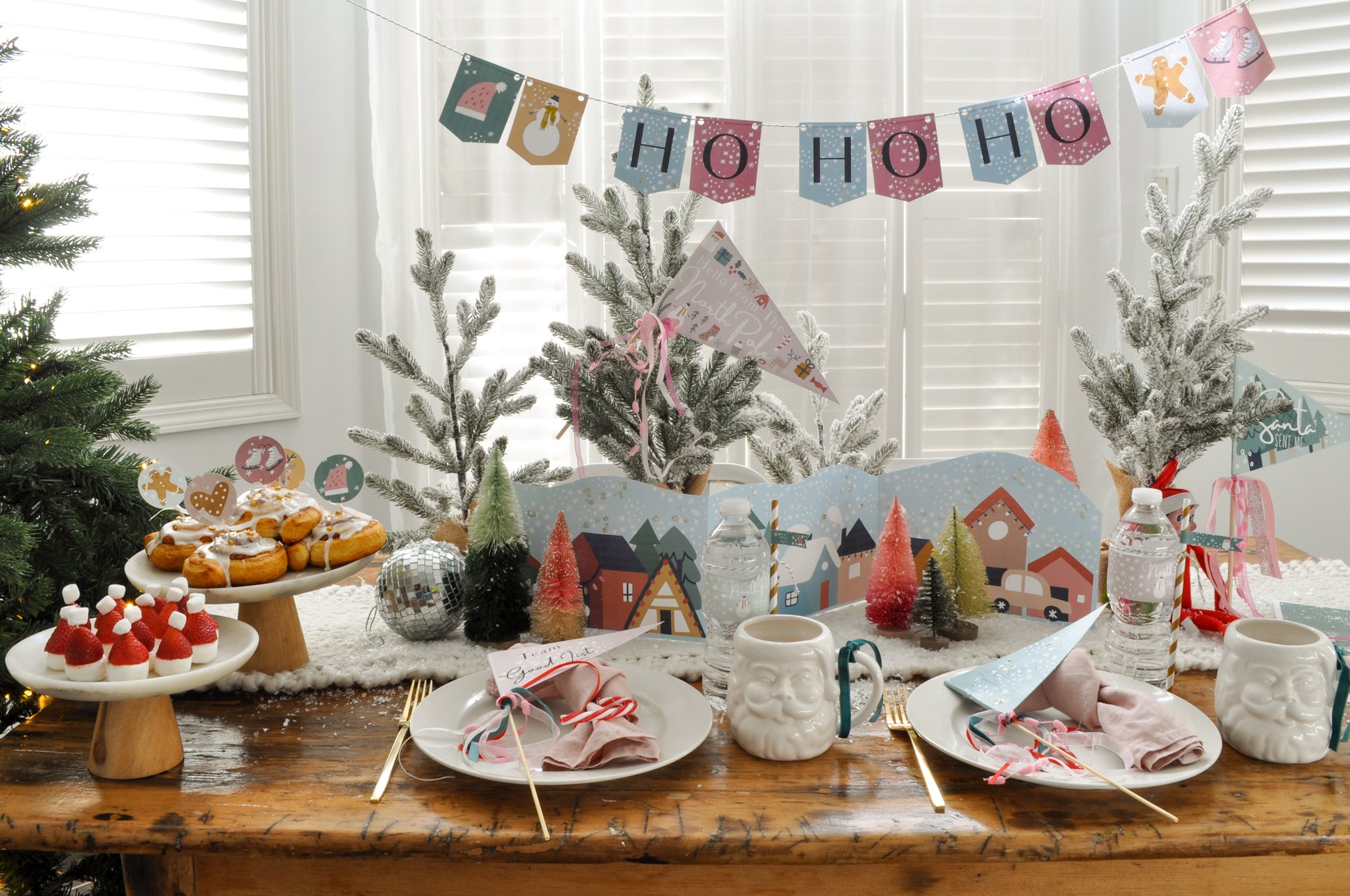 Elf on the shelf arrival ideas, including special breakfast and printables.